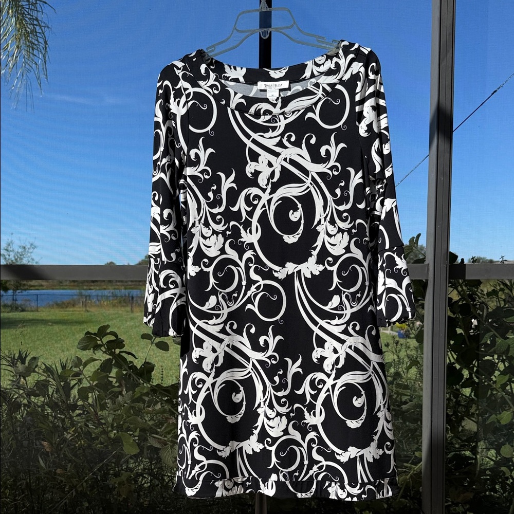 White House Black Market Black and White Floral Dress